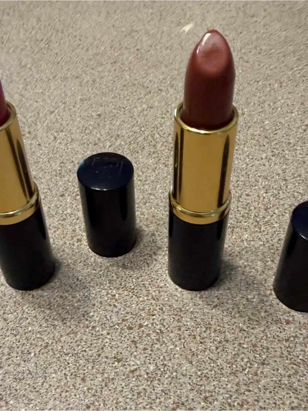 Estee Lauder candy and bois de rose Lipstick Set with Neutral Shadow Quad